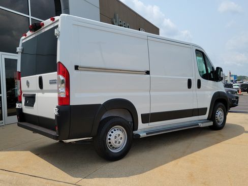 Used 2025 RAM ProMaster 2500 w/ U-Haul Equipment Group FWD image 4