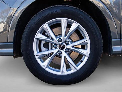 Used 2025 Audi Q3 2.0T Premium image 9