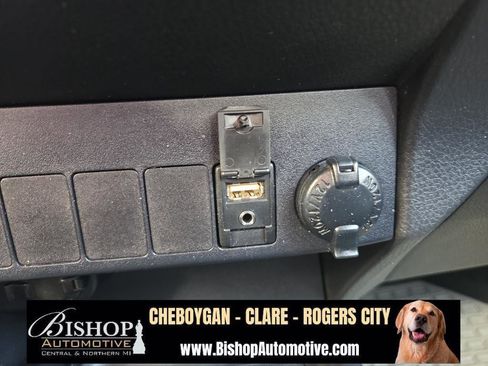 Used 2014 Toyota RAV4 XLE image 13