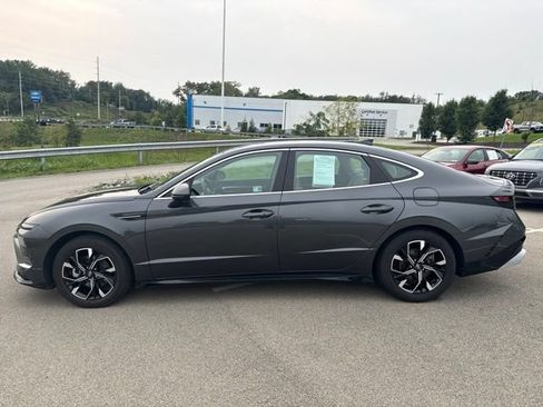 Used 2025 Hyundai Sonata SEL FWD image 5