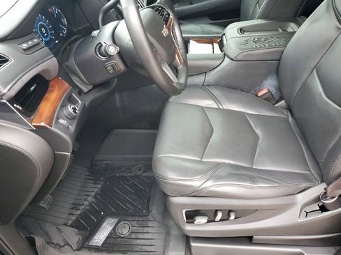 Used 2017 Cadillac Escalade Luxury image 34