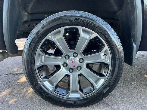 Used 2017 GMC Sierra 1500 Denali image 11