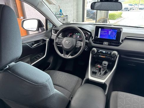 Certified 2025 Toyota RAV4 XLE AWD/4WD image 42