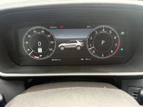 Used 2019 Land Rover Discovery HSE Luxury image 19