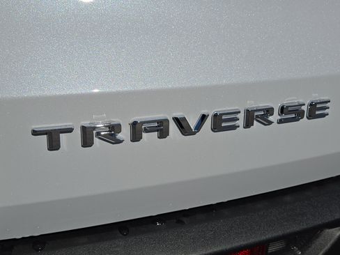 New 2026 Chevrolet Traverse LT w/ Sun and Wheel Package image 21