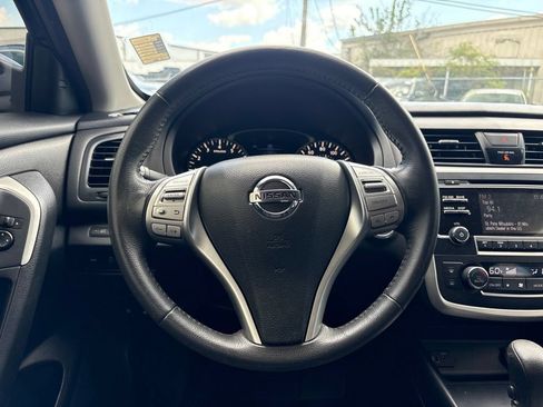 Used 2017 Nissan Altima 2.5 SV FWD image 18