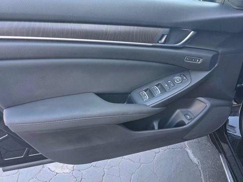 Used 2018 Honda Accord EX-L image 10