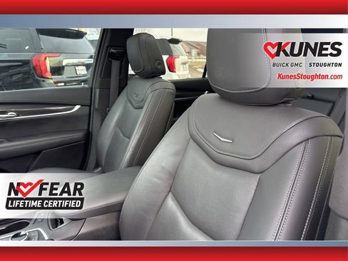 Used 2024 Cadillac XT6 Sport w/ Technology Package image 23