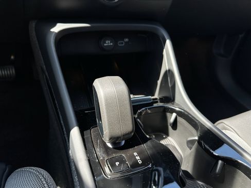 Certified 2024 Volvo C40 Recharge Core w/ Climate Package image 12