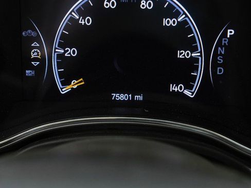 Used 2015 Jeep Grand Cherokee Overland RWD image 17