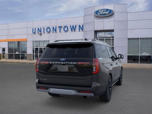 New 2026 Ford Expedition Platinum w/ Driver's Package image 8