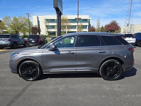 Used 2021 Lincoln Corsair Reserve w/ Equipment Group 201A AWD/4WD image 4