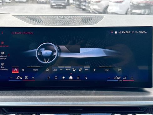 Used 2024 BMW X5 sDrive40i image 17