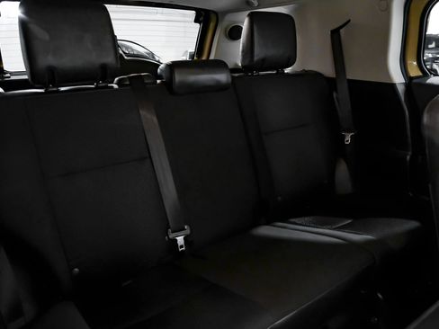 Used 2014 Toyota FJ Cruiser 4WD w/ Upgrade Package image 36