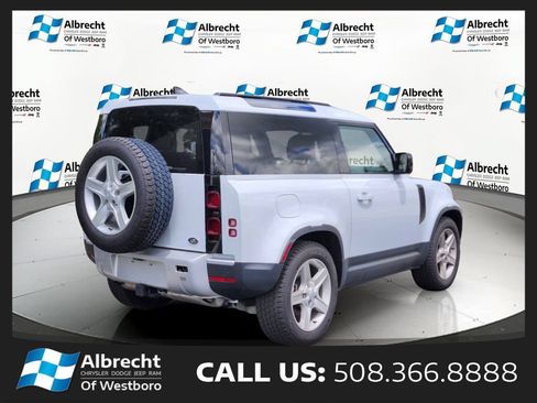 Used 2023 Land Rover Defender 90 SE AWD/4WD image 5