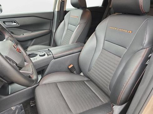 Used 2025 Nissan Rogue SV AWD/4WD image 15