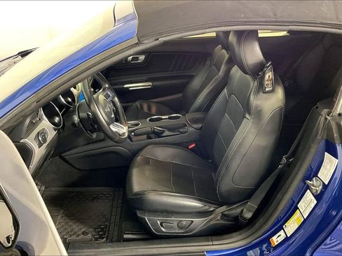 Used 2022 Ford Mustang GT Premium image 34