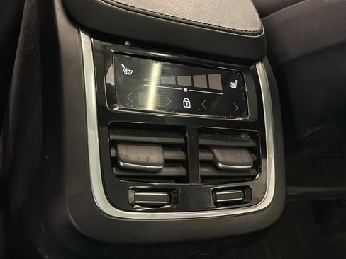 Certified 2023 Volvo XC90 B5 Core w/ Protection Package Premier image 29