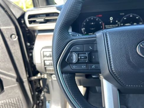 Used 2024 Toyota Tacoma TRD Off-Road AWD/4WD image 20
