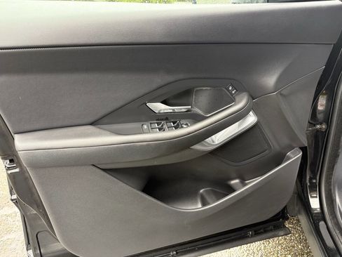 Used 2019 Jaguar E-PACE P250 AWD 4dr SUV image 26