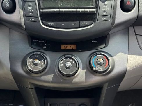 Used 2011 Toyota RAV4 4WD w/ Base L4 Extra Value Pkg image 11