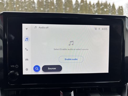 Certified 2025 Toyota Corolla LE image 28