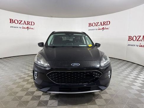 Used 2021 Ford Escape SEL w/ Technology Package FWD image 2
