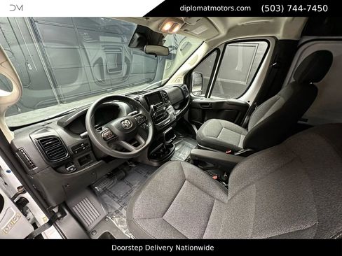 Used 2025 RAM ProMaster 2500 w/ U-Haul Equipment Group image 17