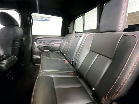 Used 2021 Nissan Titan PRO-4X w/ Pro-4x Convenience Package image 21