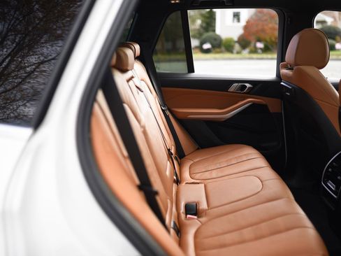 Used 2021 BMW X5 xDrive45e w/ Premium Package 3 image 59