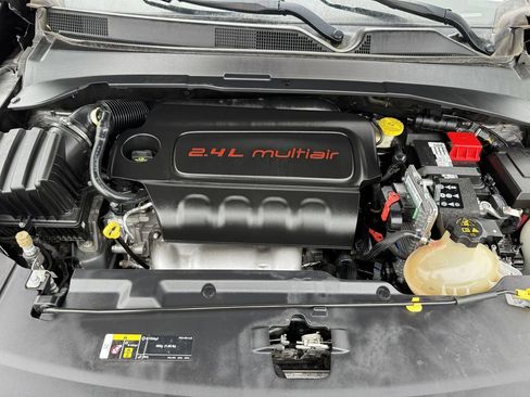 Used 2022 Jeep Compass Trailhawk w/ Trailhawk Elite Group image 10