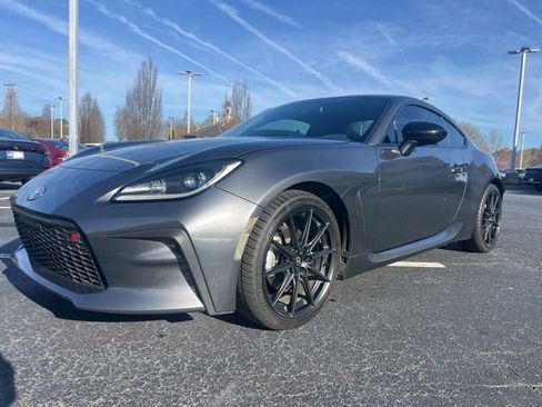 Used 2023 Toyota GR86 Premium w/ ALL Weather Mat Package (TMS) image 6