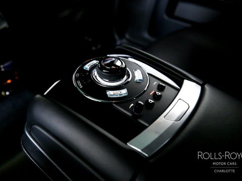 Used 2011 Rolls-Royce Ghost RWD image 22