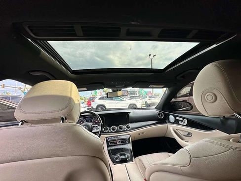 Used 2019 Mercedes-Benz E 300 4MATIC image 18