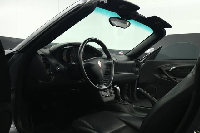 Used 2002 Porsche Boxster RWD image 38