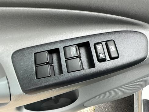 Used 2014 Toyota Tacoma 4x4 Double Cab w/ TRD Off-Road Package image 14