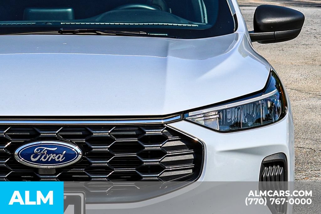 Used 2025 Ford Escape ST-Line FWD image 14