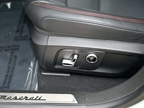 Used 2024 Maserati Levante Modena Ultima AWD/4WD image 22