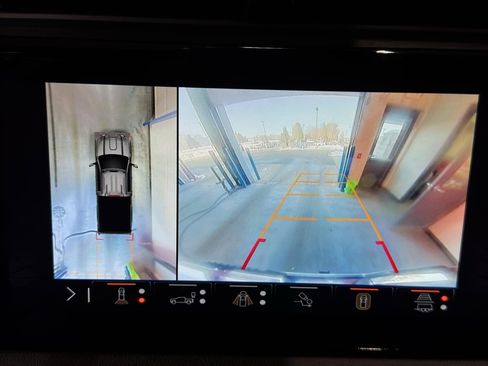 Certified 2024 GMC Sierra 2500 AT4 w/ AT4 Premium Plus Package image 35