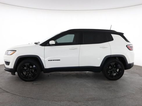 Used 2019 Jeep Compass Latitude FWD image 7