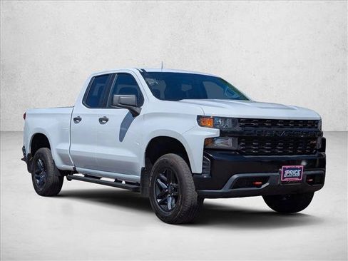 Used 2020 Chevrolet Silverado 1500 Custom Trail Boss w/ Custom Convenience Package AWD/4WD image 3