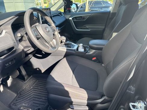 Used 2025 Toyota RAV4 LE image 2