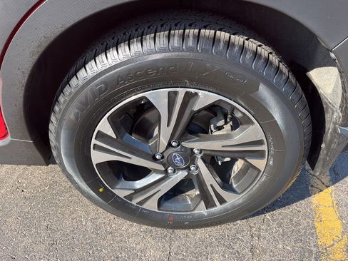 Certified 2024 Subaru Crosstrek 2.0i Premium image 10