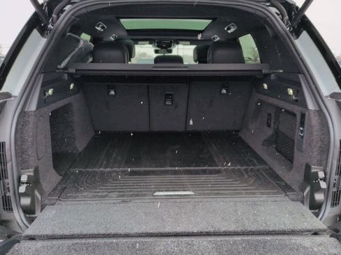 New 2026 Land Rover Range Rover SE image 35