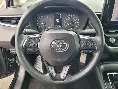 Used 2023 Toyota Corolla LE image 21