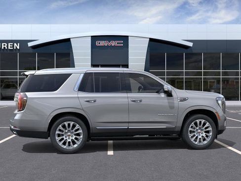Used 2026 GMC Yukon Denali w/ Denali Reserve Package AWD/4WD image 5