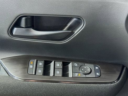 New 2026 Nissan Kicks S image 15