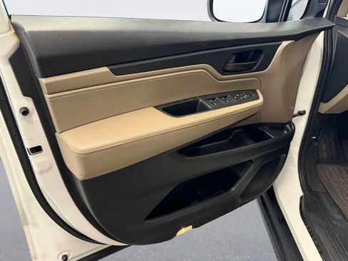 Used 2021 Honda Odyssey EX image 14
