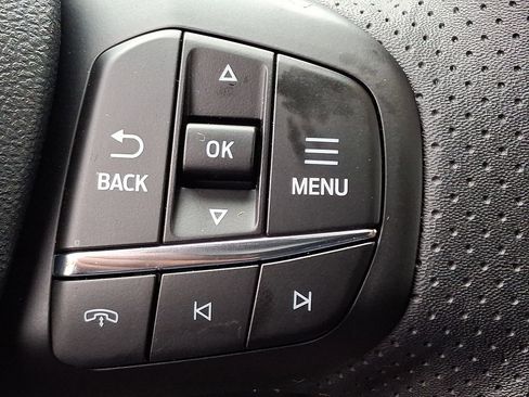 Used 2025 Ford Escape ST-Line w/ Tech Pack #1 AWD/4WD image 24