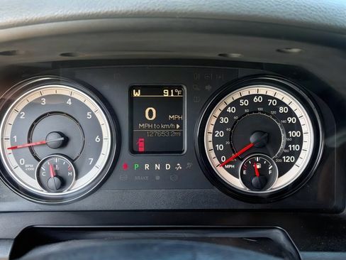 Used 2018 RAM 2500 Tradesman w/ Chrome Appearance Group AWD/4WD image 27